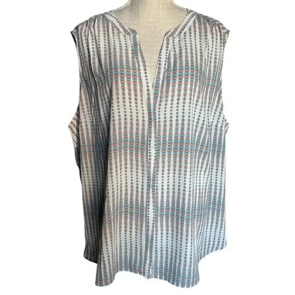 NYDJ Print Sleeveless Pleat Back Top in Azure Oracle Size 2X NWT - Picture 3 of 8